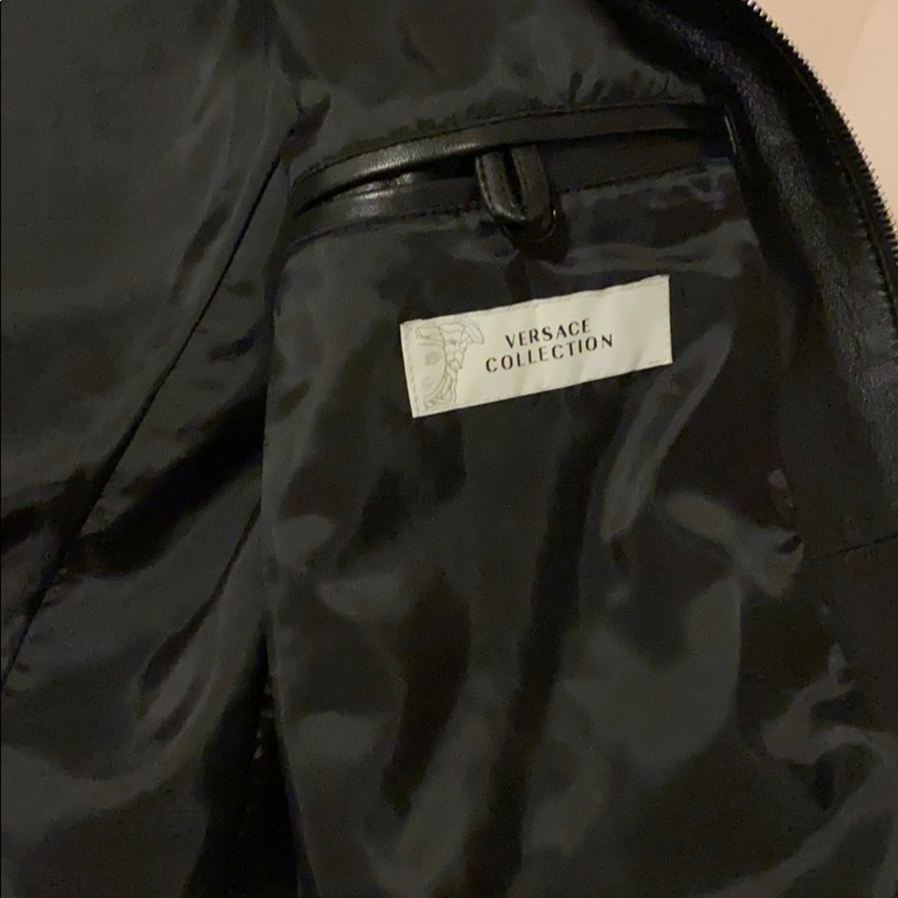 VERSACE LEATHER JACKET - Picture 5 of 9